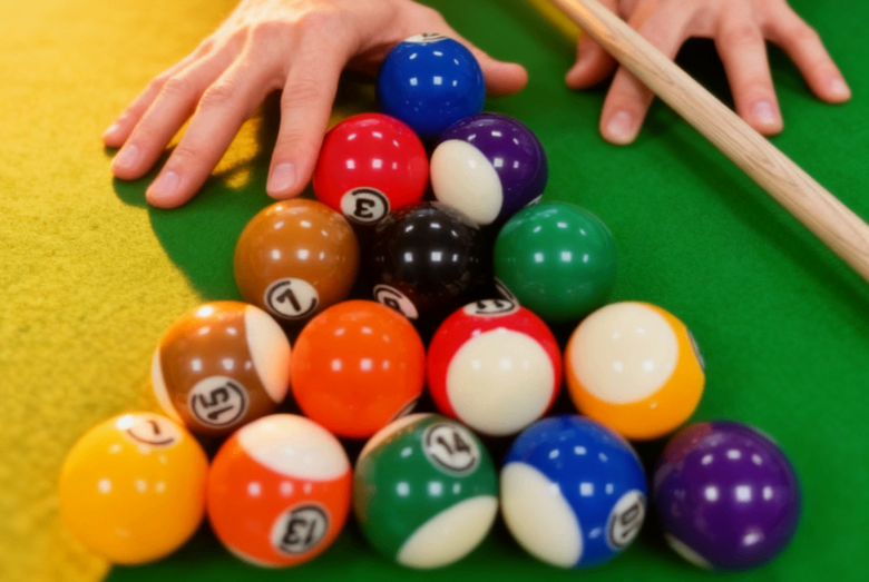 从新手到高手:中式八球台球规则和技巧全解析