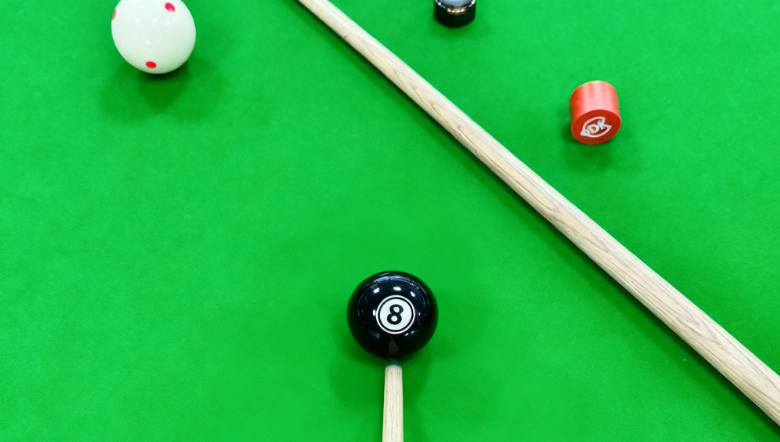 从新手到高手:中式八球台球规则和技巧全解析