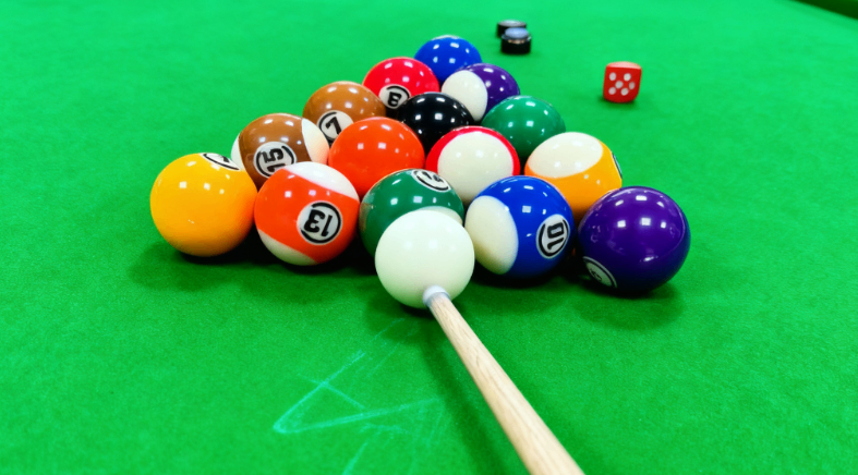 从新手到高手:中式八球台球规则和技巧全解析